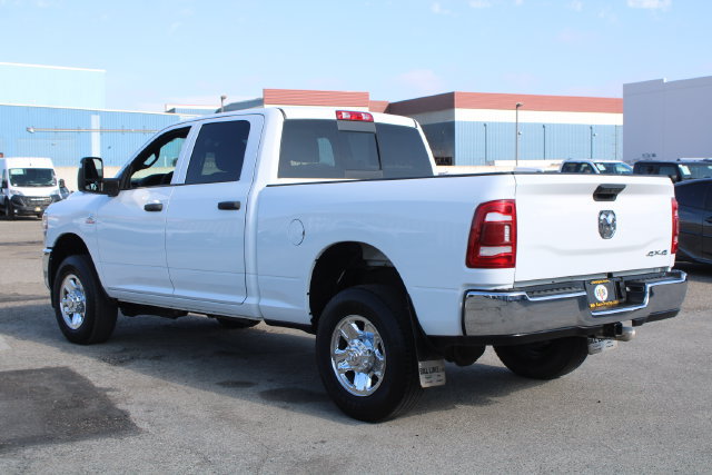 Used 2024 RAM 3500 Tradesman w/ Chrome Appearance Group AWD/4WD image 6