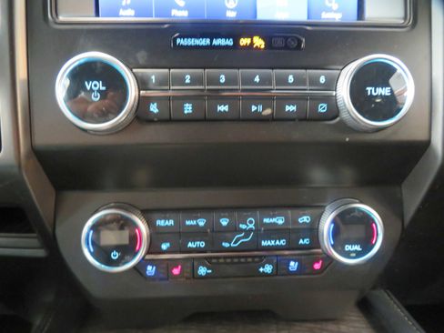 Used 2021 Ford Expedition Max Limited image 44