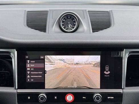 New 2026 Porsche Macan image 27