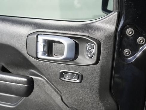 Used 2021 Jeep Gladiator Mojave image 28