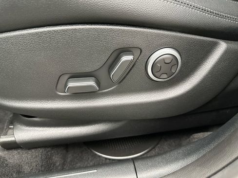 Certified 2026 Genesis GV70 2.5T Select image 12