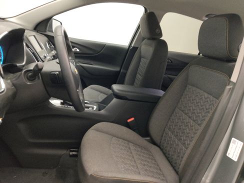 Used 2024 Chevrolet Equinox LT w/ LPO, Floor Liner Package image 17
