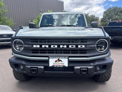 Used 2023 Ford Bronco Black Diamond AWD/4WD image 2