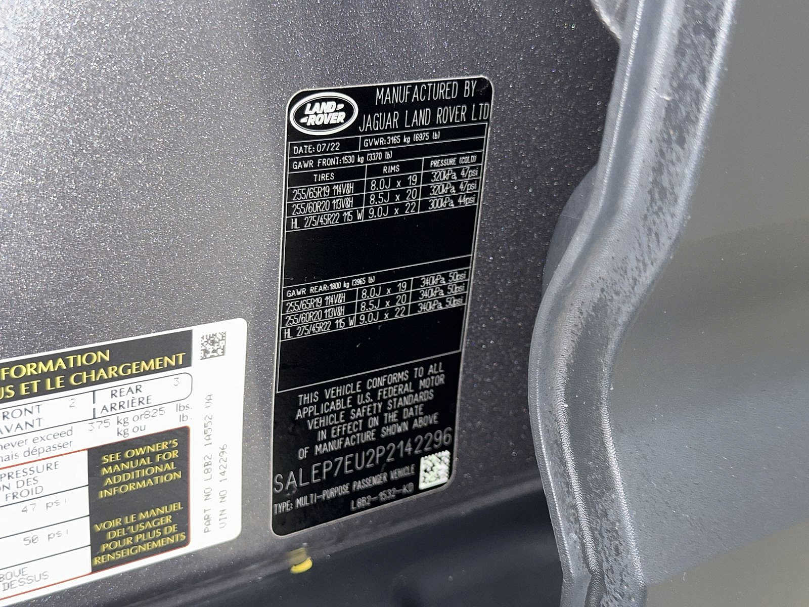Used 2023 Land Rover Defender 110 SE AWD/4WD image 14
