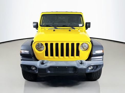 Used 2018 Jeep Wrangler Unlimited Sport S AWD/4WD image 2