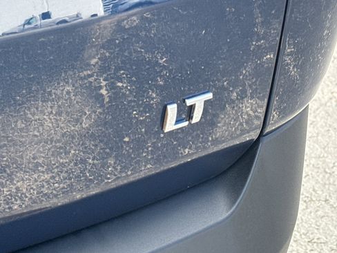 Used 2023 Chevrolet Traverse LT w/ LPO, Floor Liner Package AWD/4WD image 9