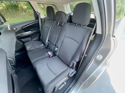 Used 2012 Dodge Journey SXT w/ Popular Equipment Group FWD image 14