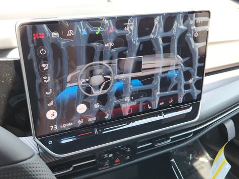 New 2026 Volkswagen GTI SE FWD image 9