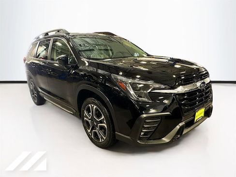 New 2026 Subaru Ascent Limited image 3