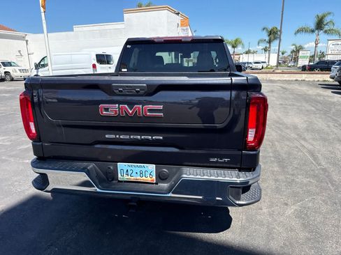 Used 2025 GMC Sierra 1500 SLT AWD/4WD image 16