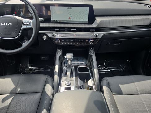 Certified 2023 Kia Telluride EX w/ EX Captain's Chair Package AWD/4WD image 15
