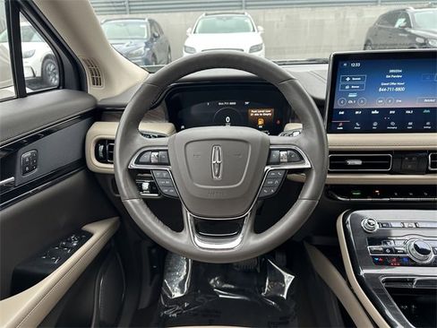 Certified 2022 Lincoln Nautilus Reserve image 14