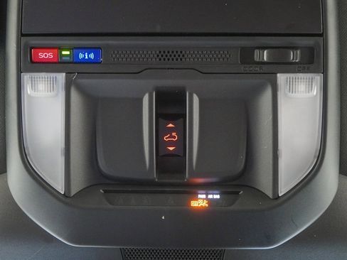 Used 2025 Subaru Forester Touring image 30