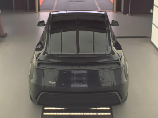 Used 2026 Tesla Model Y AWD image 13