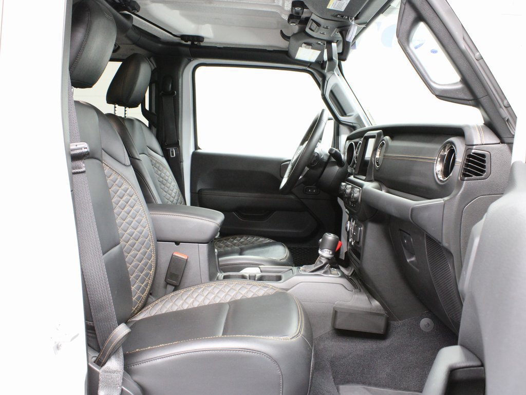 Used 2023 Jeep Wrangler Unlimited Sahara AWD/4WD image 27
