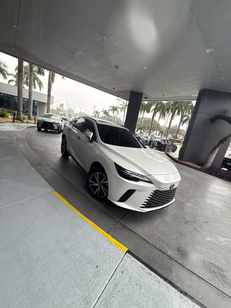Used 2025 Lexus RX 350 Premium FWD image 1