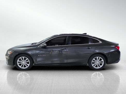 Used 2018 Chevrolet Malibu LT FWD image 4