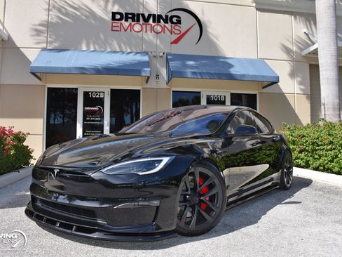Used 2023 Tesla Model S Plaid image 26