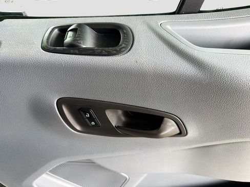 Used 2015 Ford Transit 150 XLT image 26