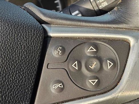 Used 2018 GMC Terrain SLE image 12