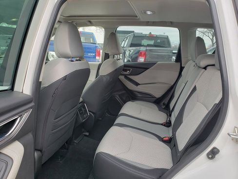 Used 2023 Subaru Forester Premium image 17