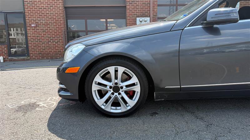 Used 2013 Mercedes-Benz C 300 Luxury 4MATIC Sedan image 5