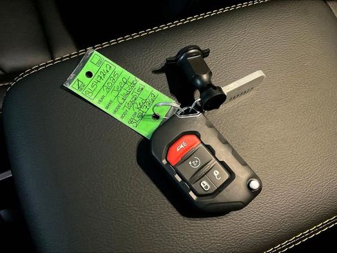 New 2025 Jeep Gladiator Sport image 22