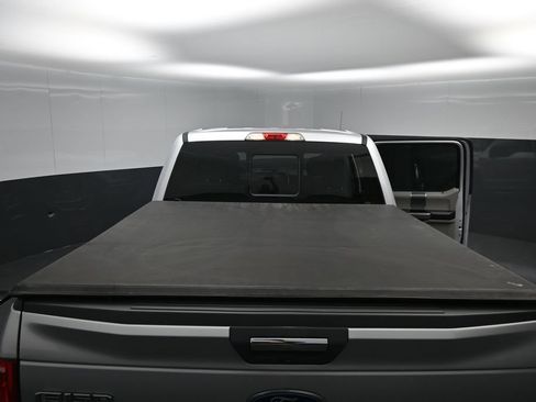 Used 2017 Ford F150 XLT w/ Equipment Group 302A Luxury RWD image 8