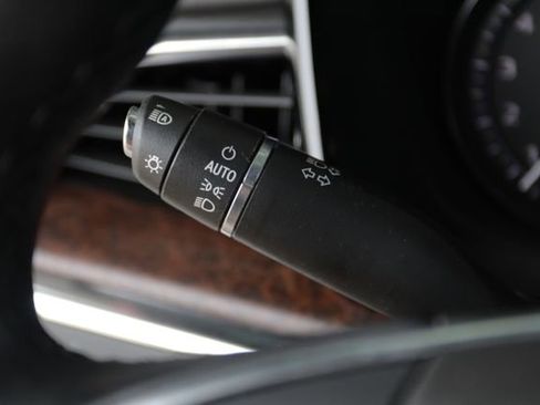 Used 2020 Cadillac XT5 Premium Luxury image 14