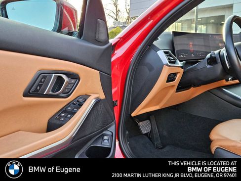 Used 2024 BMW 330i xDrive Sedan w/ Premium Package AWD/4WD image 23