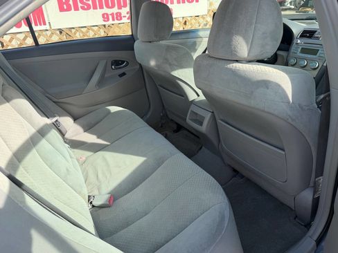 Used 2008 Toyota Camry LE image 3