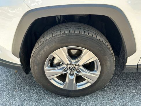 Used 2025 Toyota RAV4 XLE image 23