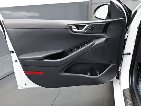 Used 2018 Hyundai Ioniq Limited w/ Ultimate Package 02 image 9