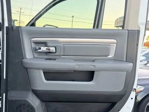 Used 2017 RAM 2500 Big Horn image 24