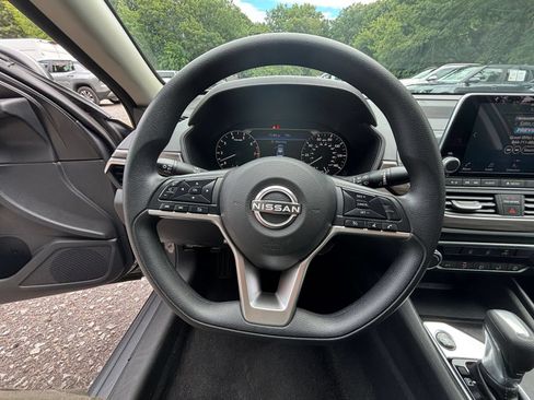 Used 2026 Nissan Altima 2.5 SV FWD image 28