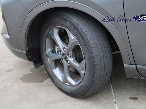 Certified 2023 Ford Escape ST-Line w/ Tech Pack #1 image 9