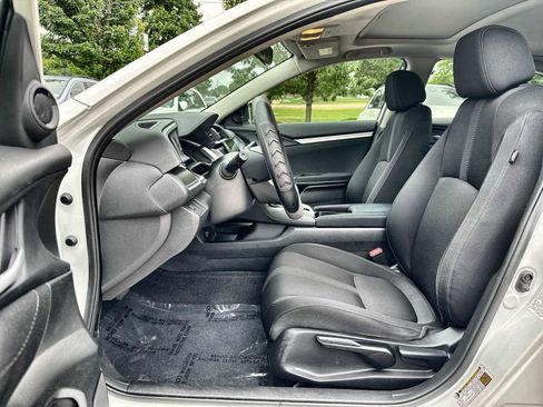Used 2017 Honda Civic EX image 2