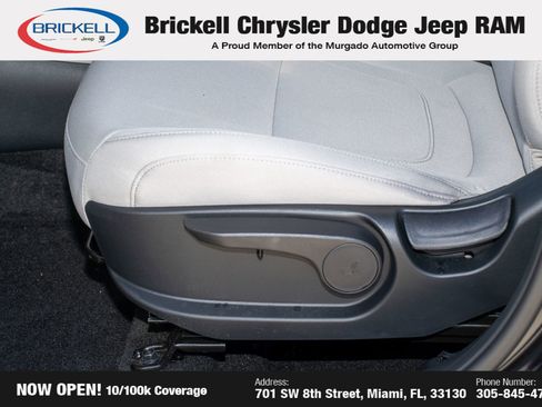 Used 2025 Hyundai Tucson SE image 27