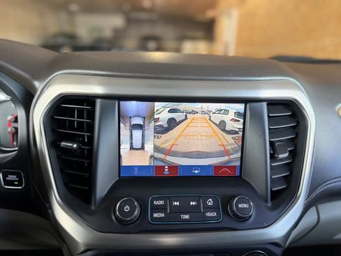 Used 2017 GMC Acadia Denali w/ Technology Package AWD/4WD image 34