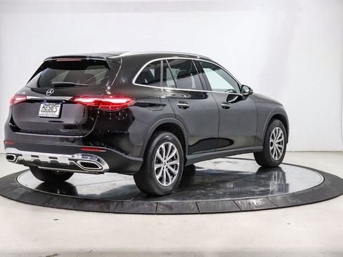 Used 2023 Mercedes-Benz GLC 300 image 4