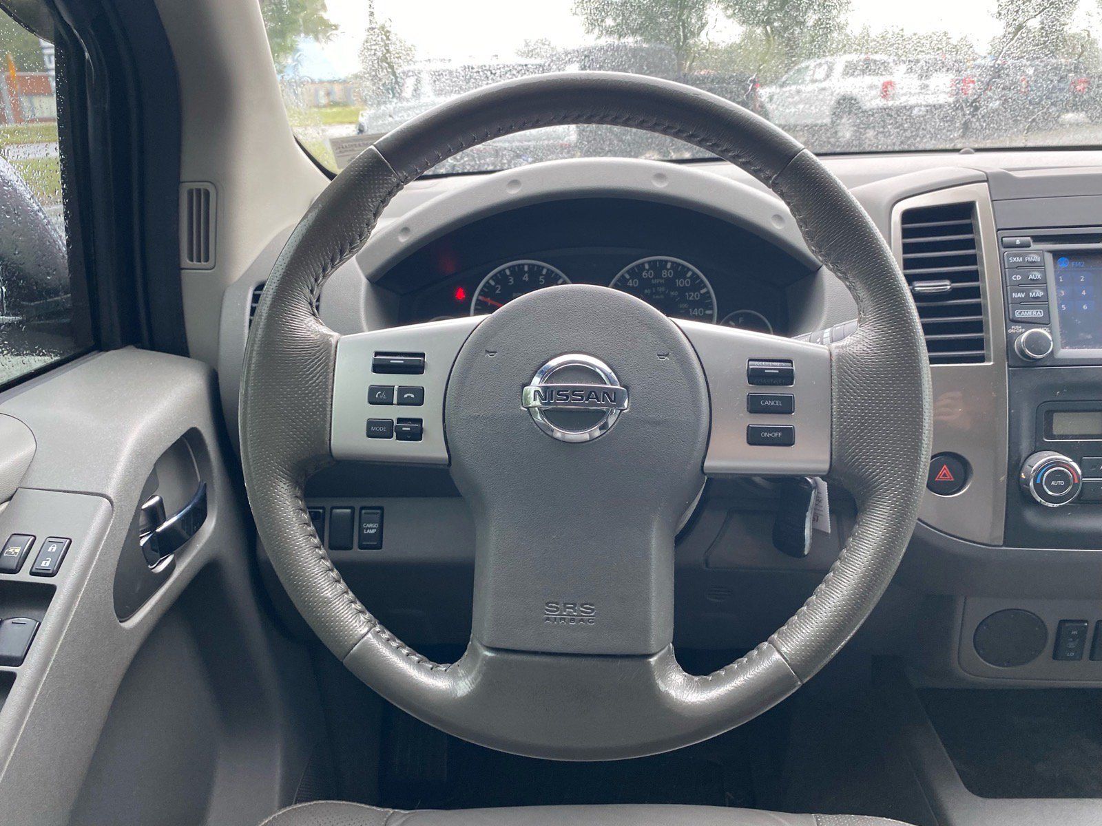 Used 2019 Nissan Frontier SL RWD image 6