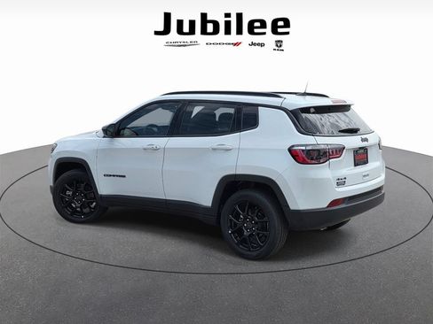 New 2026 Jeep Compass Latitude w/ Sun and Sound Group AWD/4WD image 4