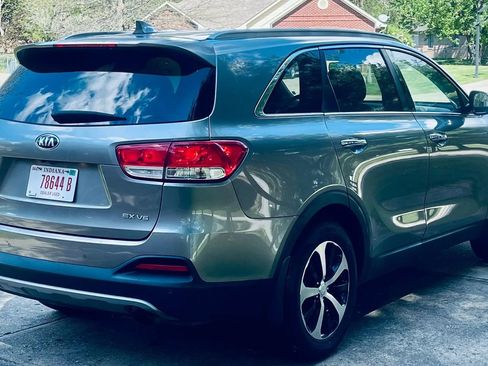 Used 2016 Kia Sorento EX w/ EX Premium Package FWD image 10