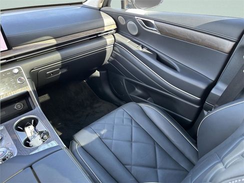 Used 2025 Genesis GV80 3.5T Prestige image 5