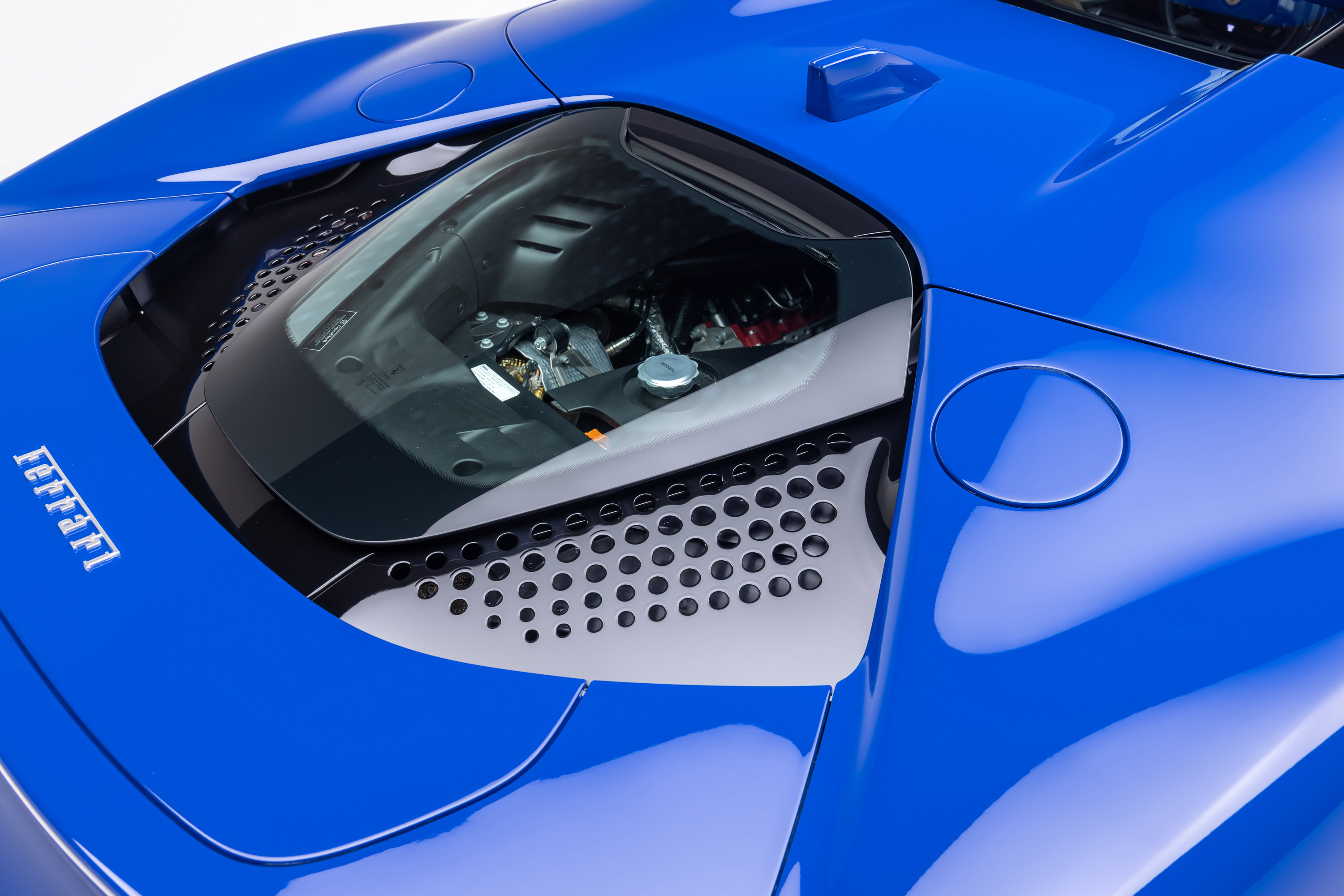 Certified 2022 Ferrari SF90 Spider AWD/4WD image 36