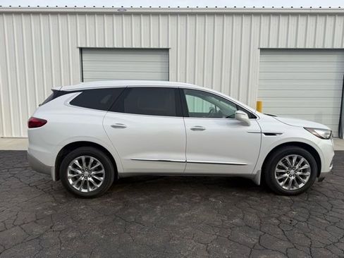 Used 2019 Buick Enclave Premium w/ Experience Buick Package image 8
