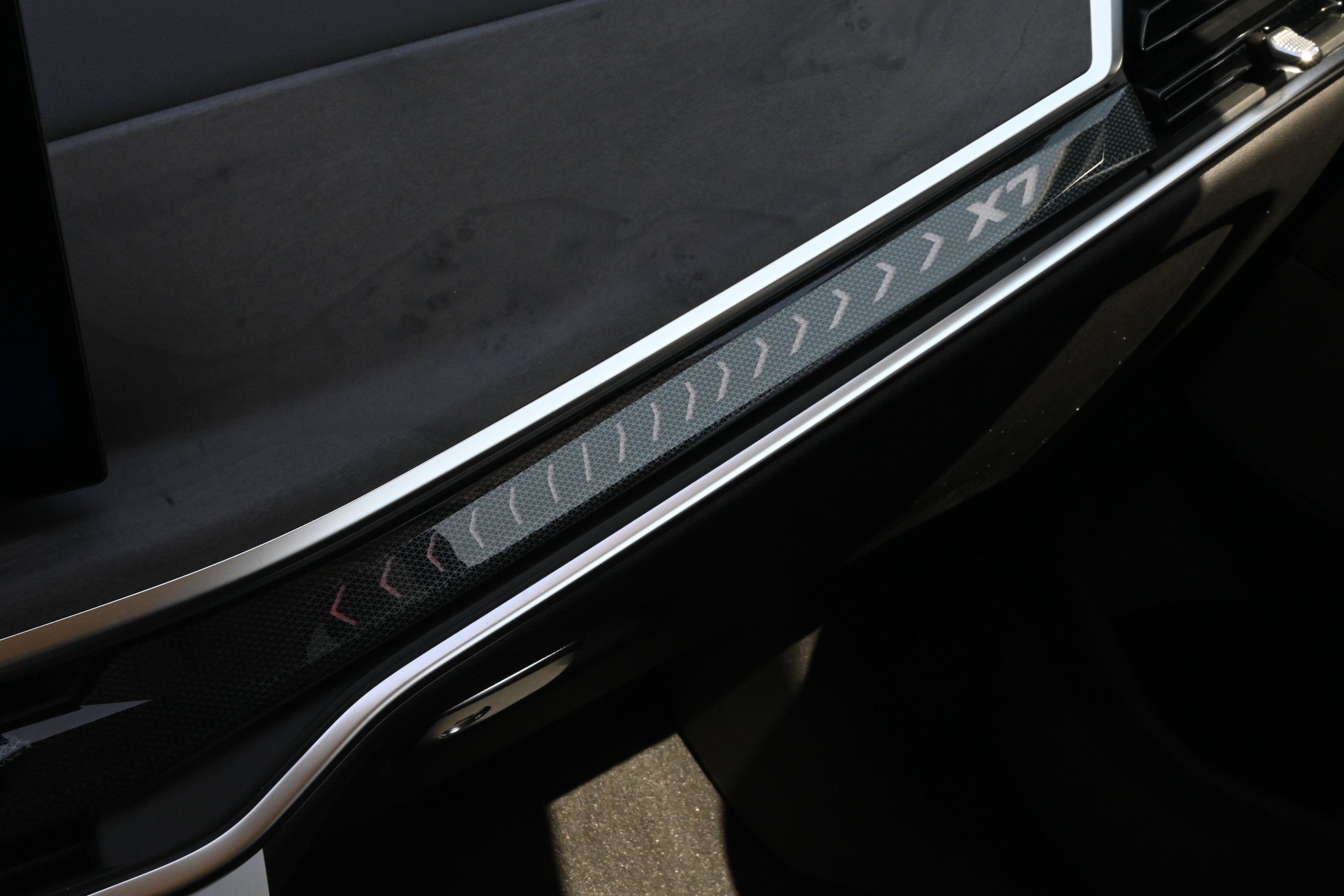 Used 2026 BMW X7 xDrive40i w/ Premium Package AWD/4WD image 23