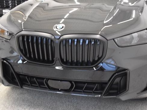 New 2026 BMW X5 xDrive40i w/ M Sport Package AWD/4WD image 14