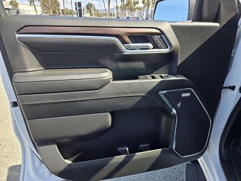 Used 2023 GMC Sierra 1500 SLT w/ SLT Convenience Package image 19