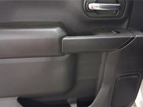 Used 2024 Chevrolet Silverado 2500 Custom w/ Custom Value Package image 32